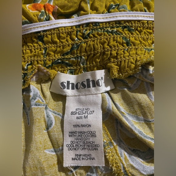 Shosho Ruffled Waist Band Floral Design Shorts W/Attached Tie Waist Size Medium - Picture 9 of 11